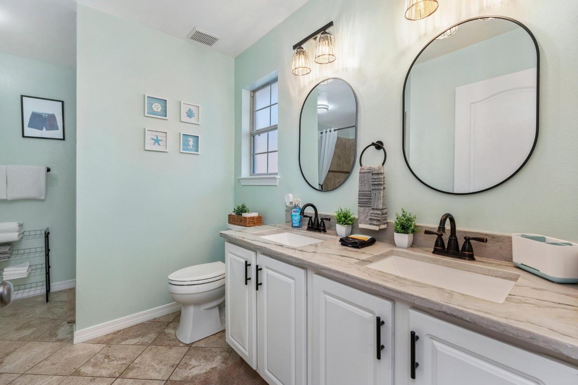 Beautiful Pet Friendly Home! Tropical Pool, Optional Golf Cart & Pool Heat, Minutes To Beach Destin Luaran gambar