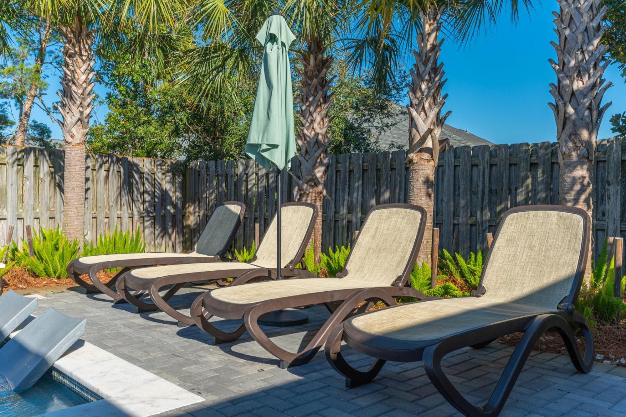 Beautiful Pet Friendly Home! Tropical Pool, Optional Golf Cart & Pool Heat, Minutes To Beach Destin Luaran gambar