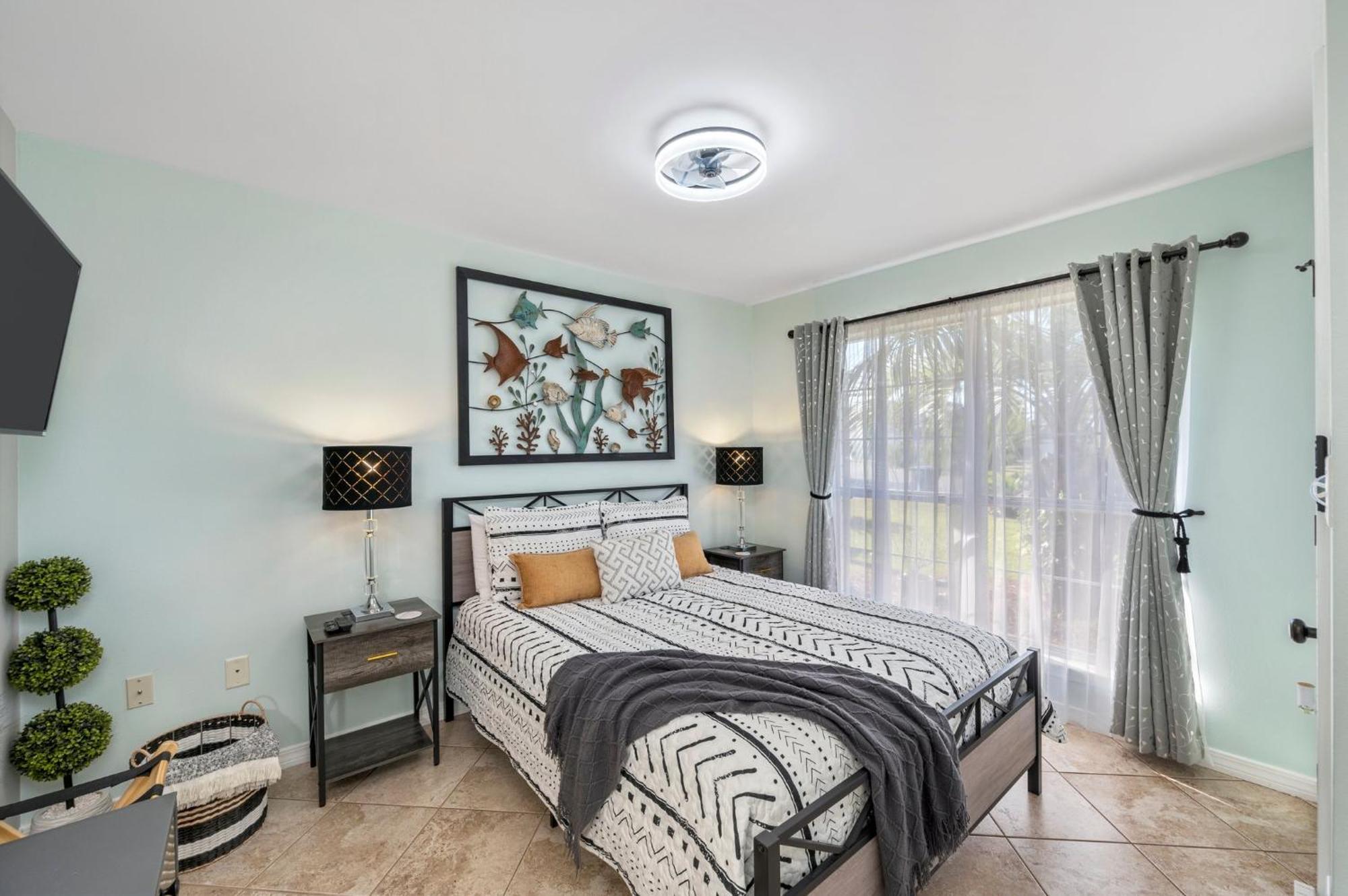 Beautiful Pet Friendly Home! Tropical Pool, Optional Golf Cart & Pool Heat, Minutes To Beach Destin Luaran gambar